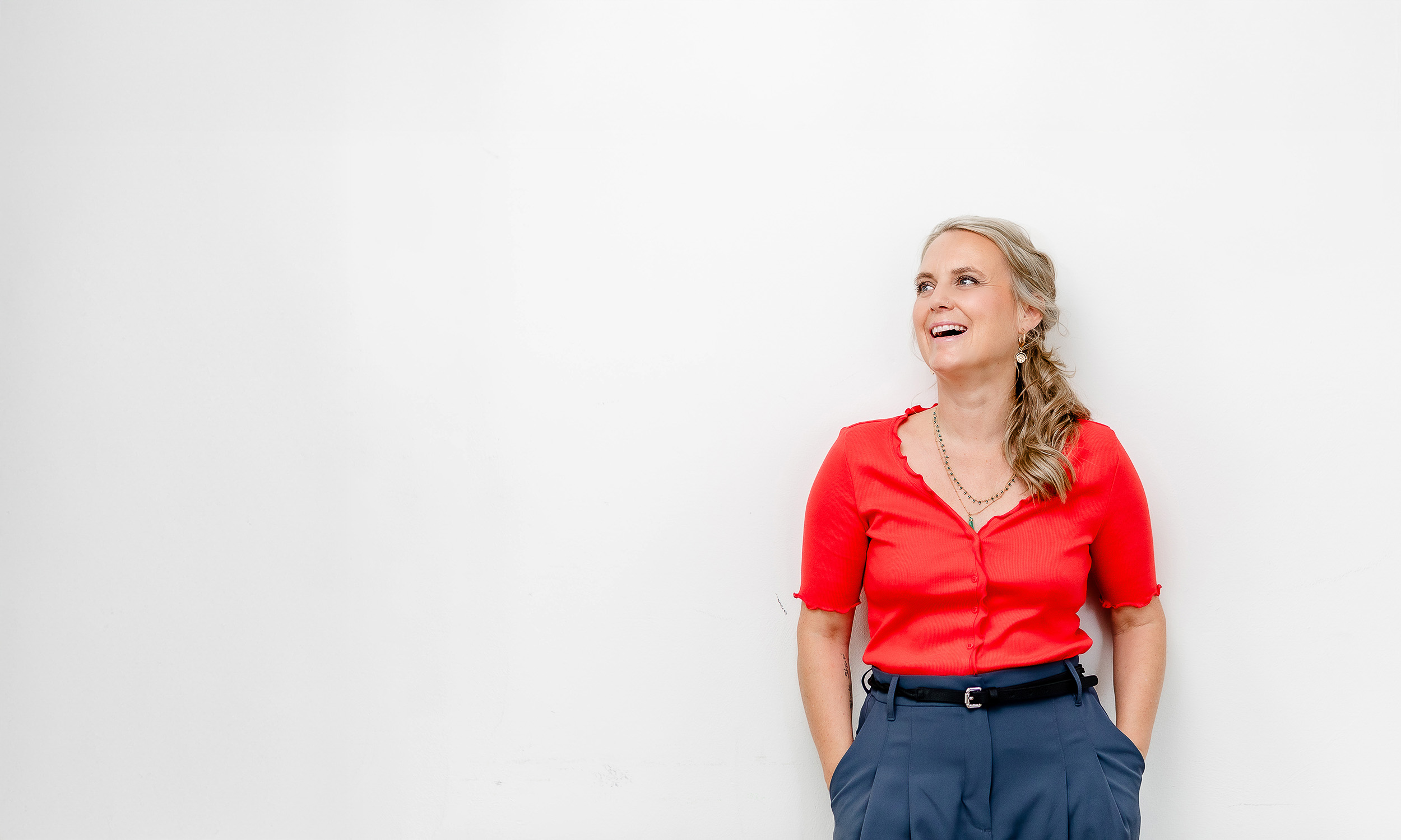Sarah in ihrem Studio in Worms